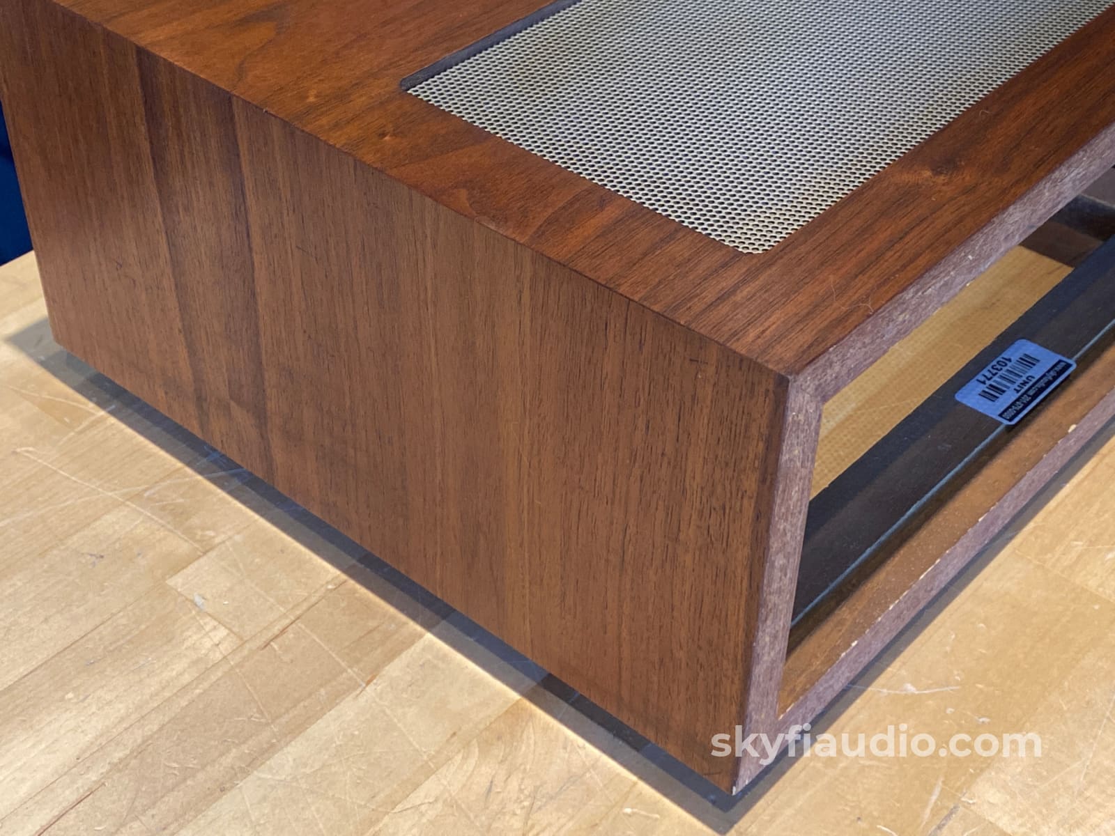 Mcintosh L12 Wood Cabinet - Slant Feet W/ 10 Or 12 Adjustable Panlocs Accessory