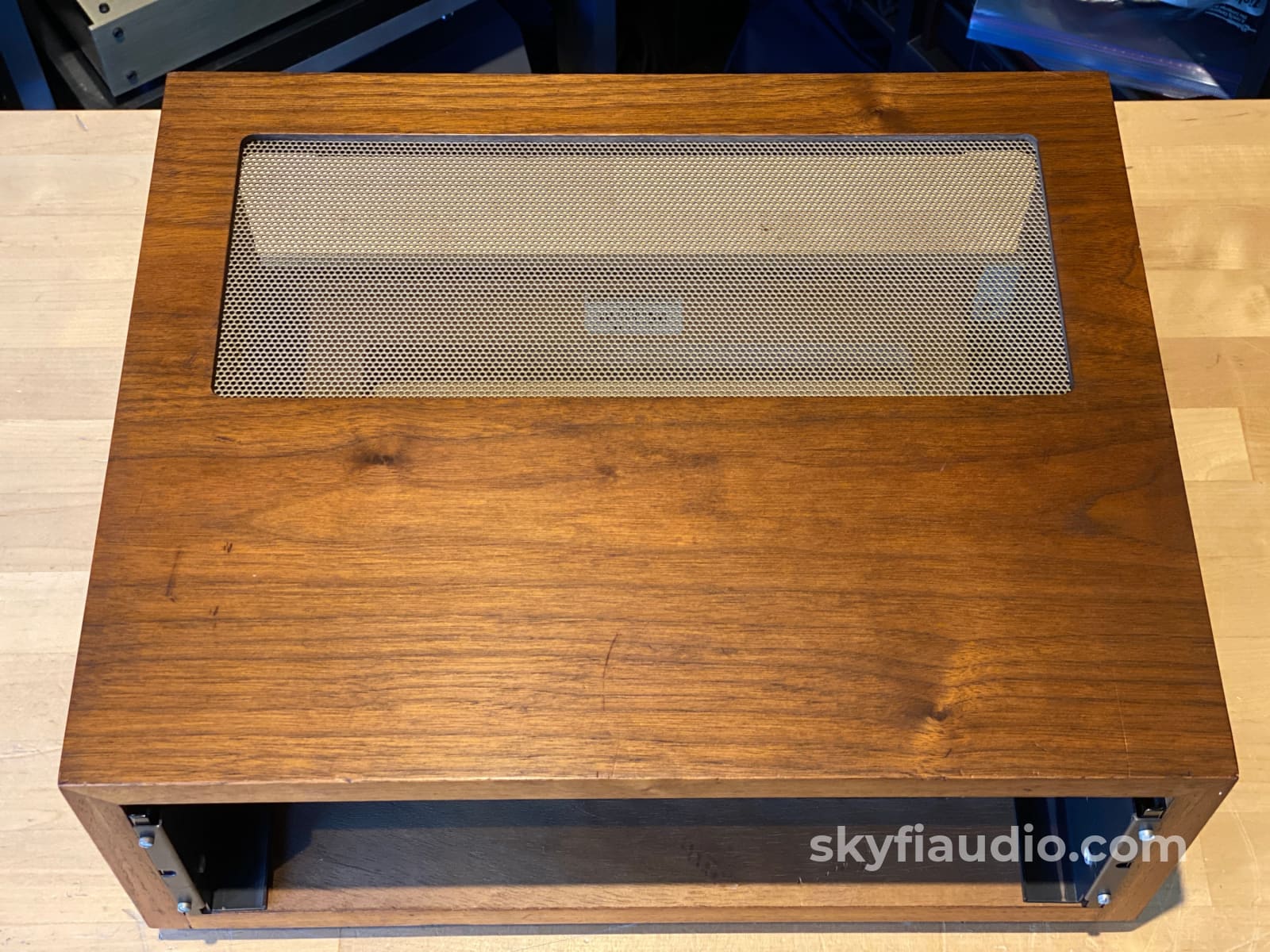 Mcintosh L12 Wood Cabinet - Slant Feet W/ 10 Or 12 Adjustable Panlocs Accessory