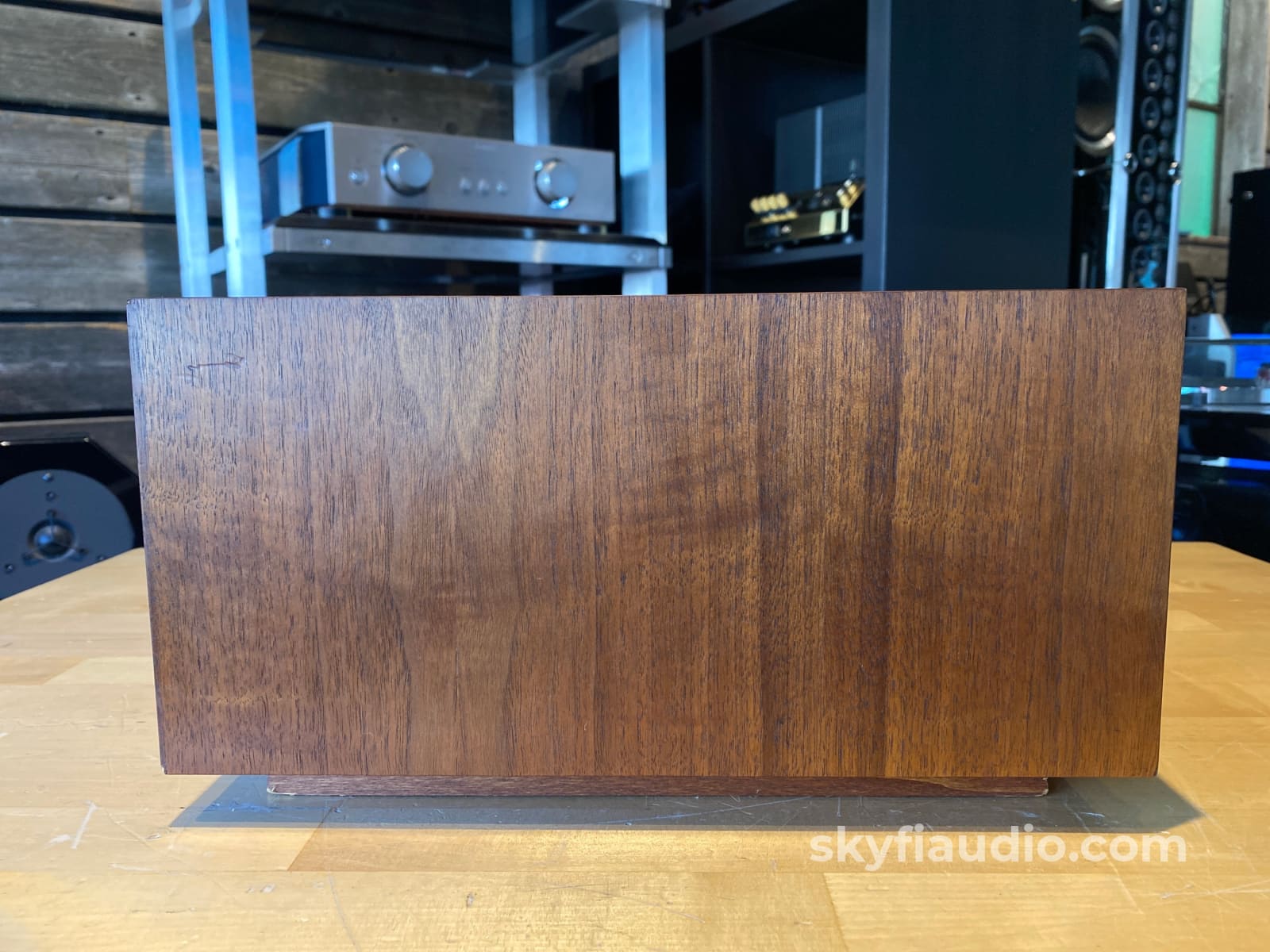 Mcintosh L12 Wood Cabinet - Slant Feet W/ 10 Or 12 Adjustable Panlocs Accessory