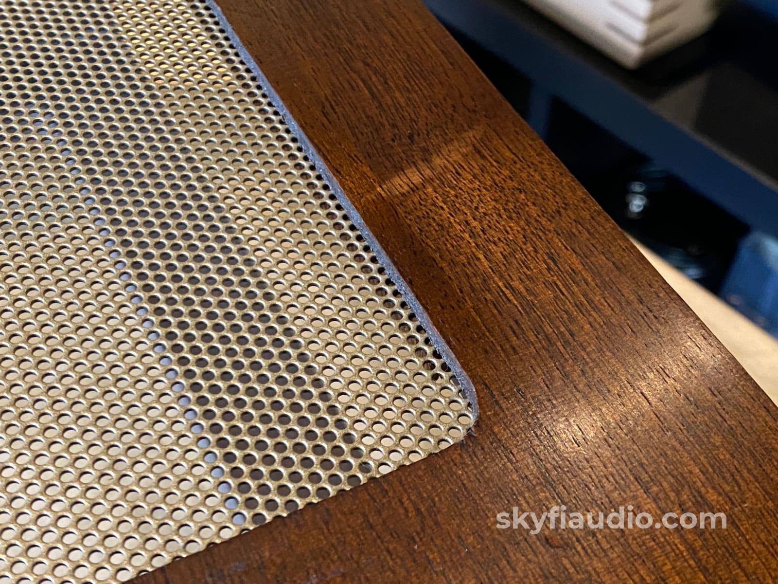 Mcintosh L54 Wood Cabinet For Large Amplifiers - No Panlocs Accessory