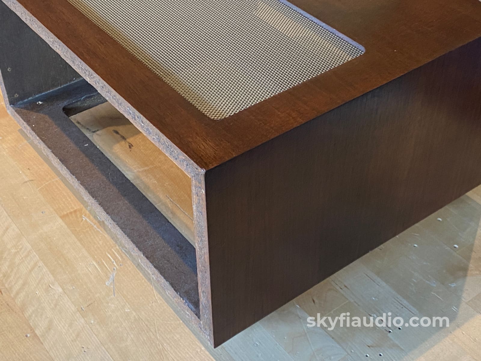 Mcintosh L54 Wood Cabinet For Large Amplifiers - No Panlocs Accessory