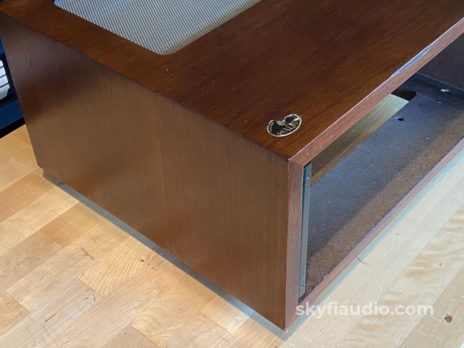 Mcintosh L54 Wood Cabinet For Large Amplifiers - No Panlocs Accessory