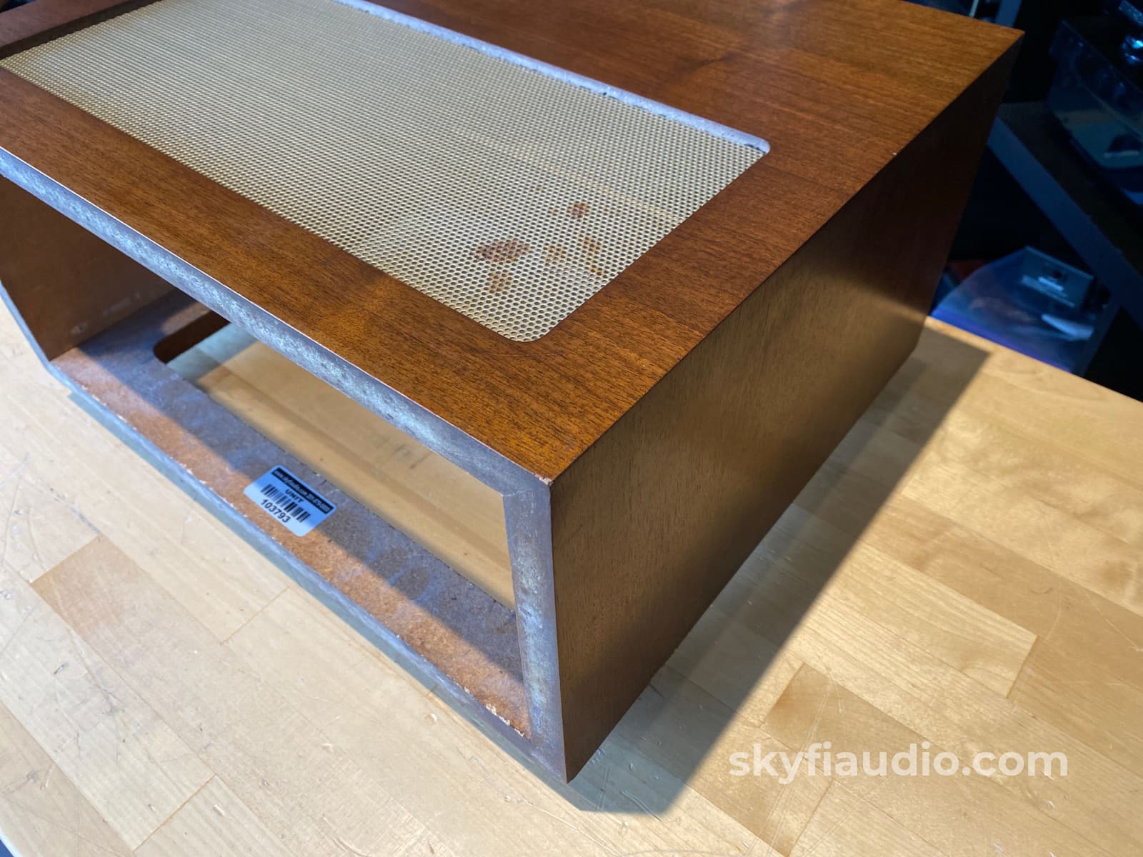 Mcintosh L54 Wood Veneer Cabinet For Large Amplifiers - No Panlocs Accessory