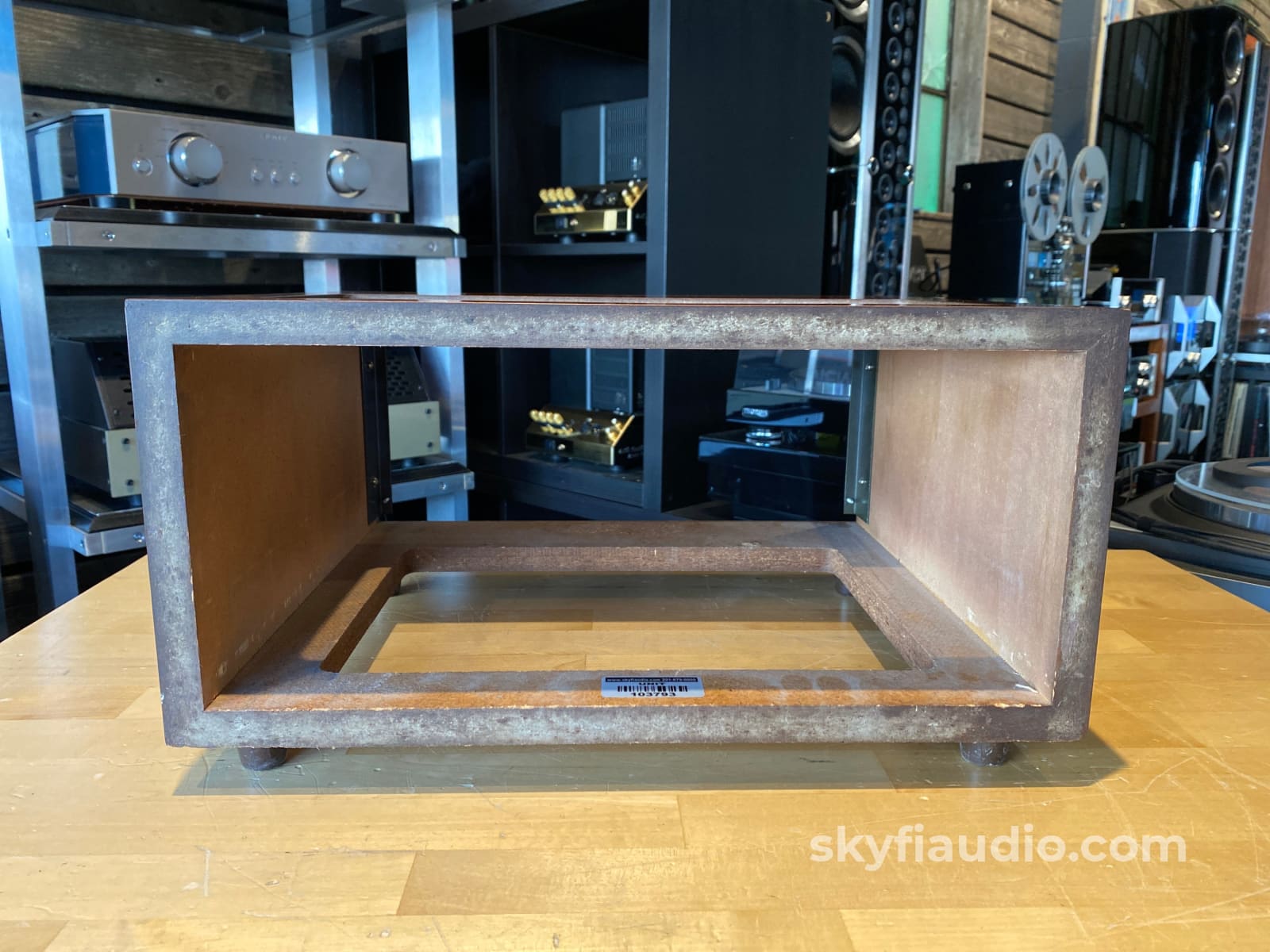 Mcintosh L54 Wood Veneer Cabinet For Large Amplifiers - No Panlocs Accessory