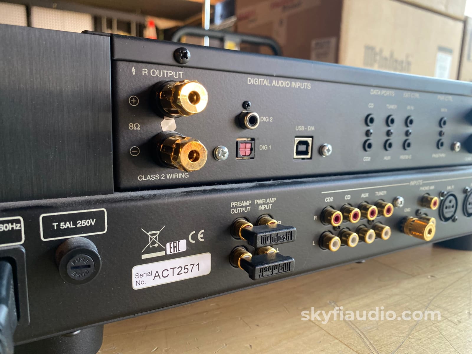 Mcintosh Ma5200 Integrated Amplifier - Like New And Complete