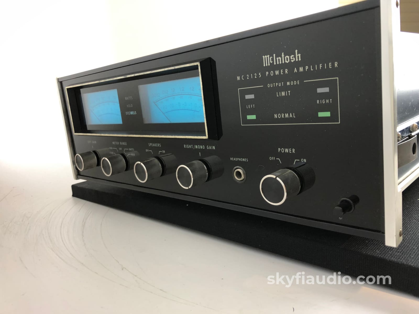 Mcintosh Mc2125 Vintage Solid State Stereo Amplifier