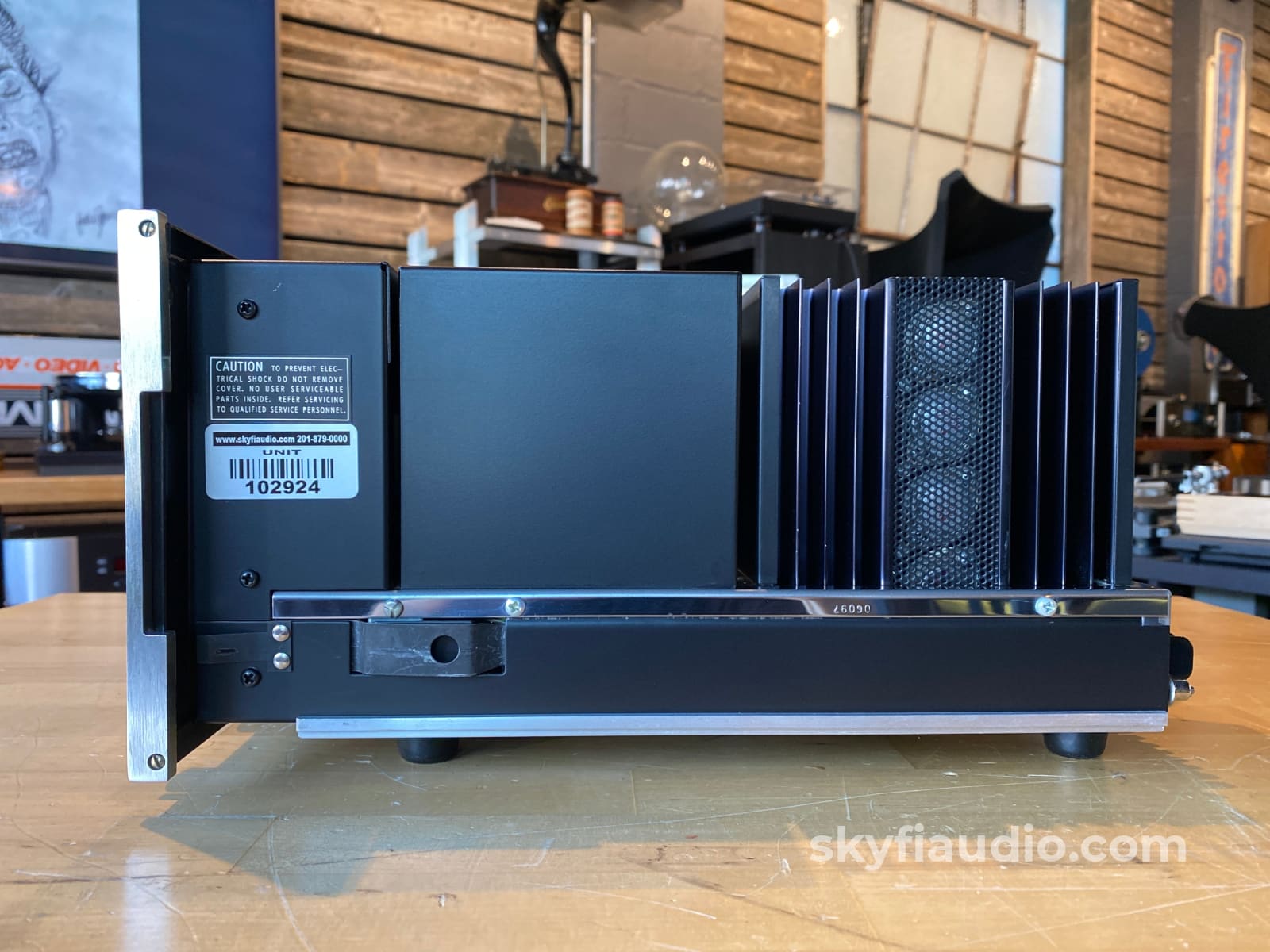 Mcintosh Mc2205 Vintage Stereo Amplifier - New Glass