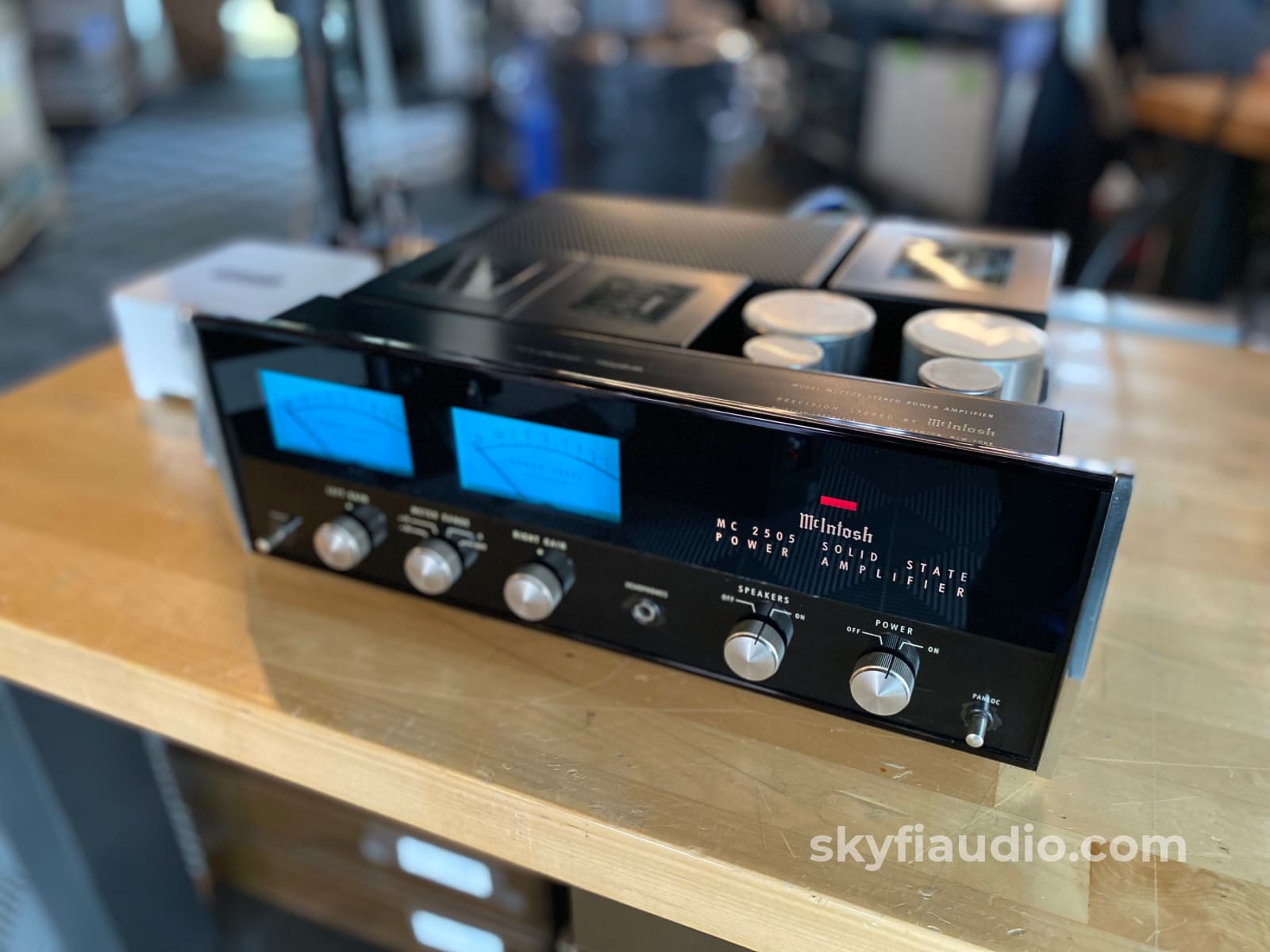 Mcintosh Mc2505 Vintage Amplifier In Amazing Condition