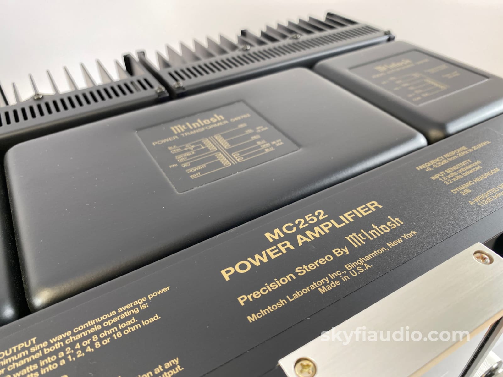 Mcintosh Mc252 Solid State Amplifier With 250Wpc