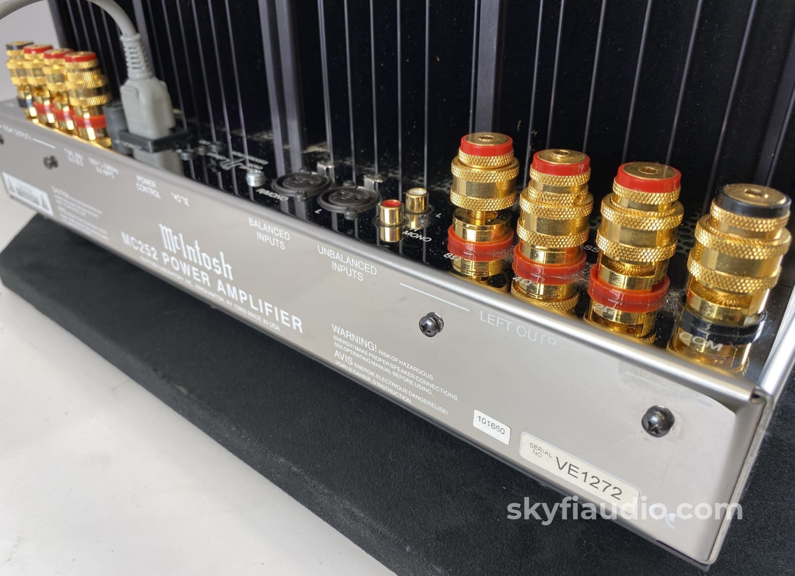 Mcintosh Mc252 Solid State Amplifier With 250Wpc