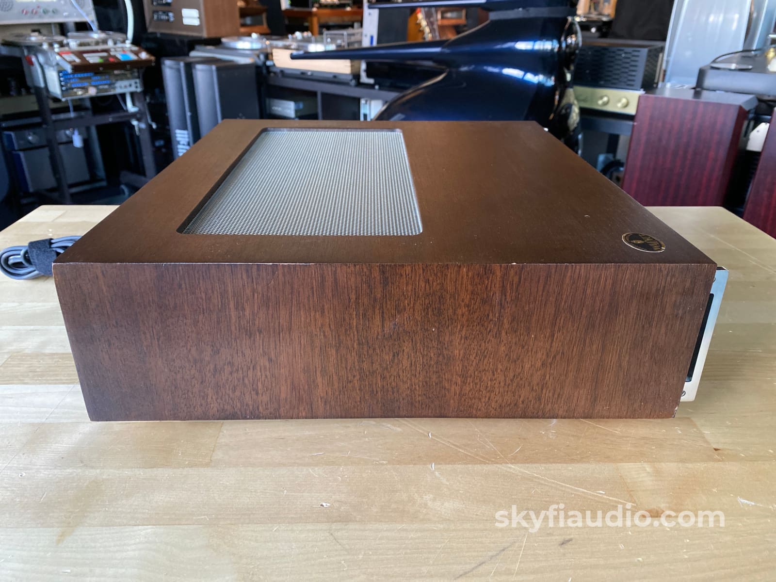 Mcintosh Mc502 Vintage Solid State Amplifier With Wood Cabinet