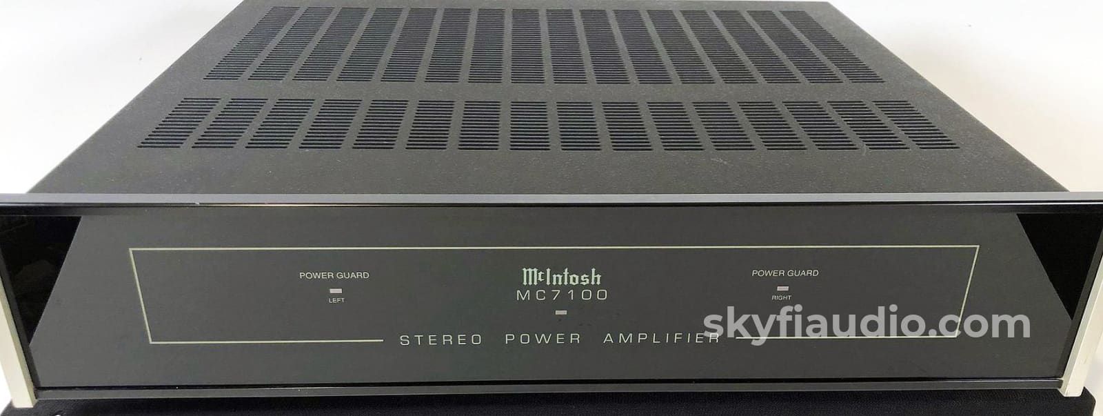 Mcintosh Mc7100 Compact Amplifier - Solid State Powerhouse