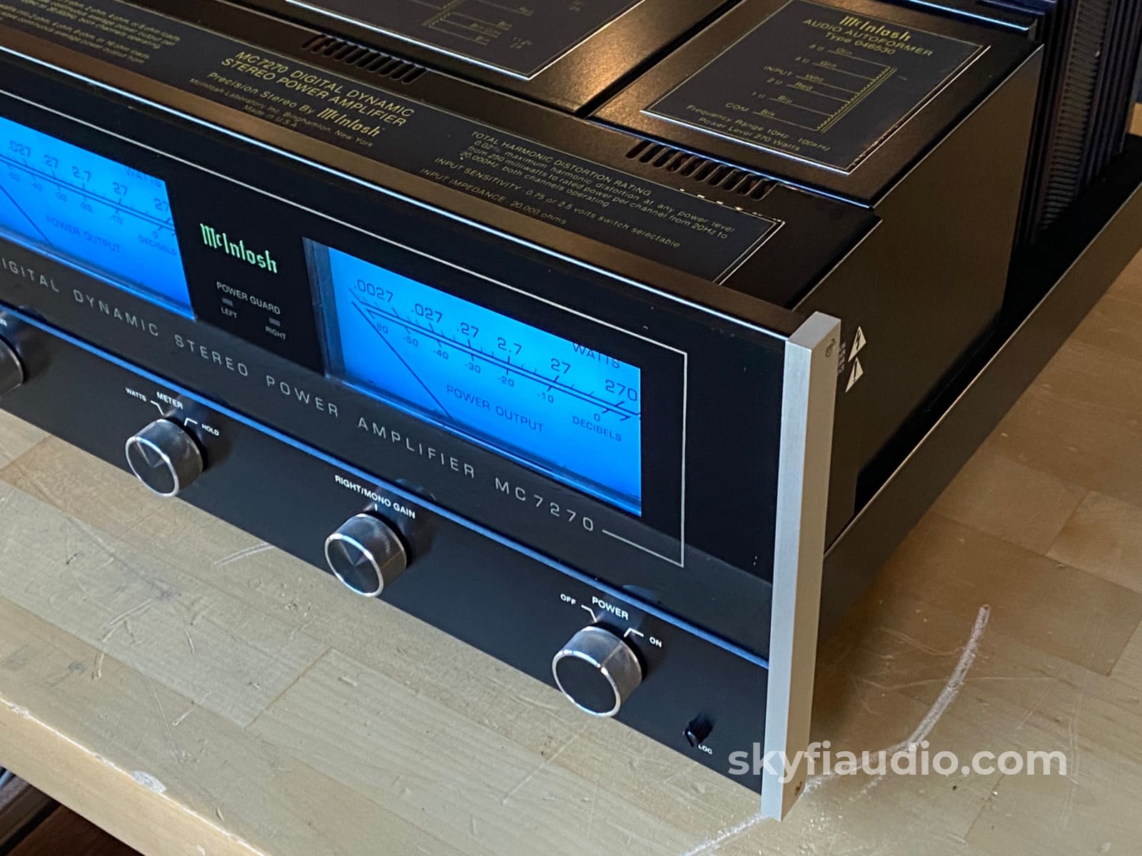 Mcintosh Mc7270 Amplifier With 270W X 2 - One Of Our Favorites!