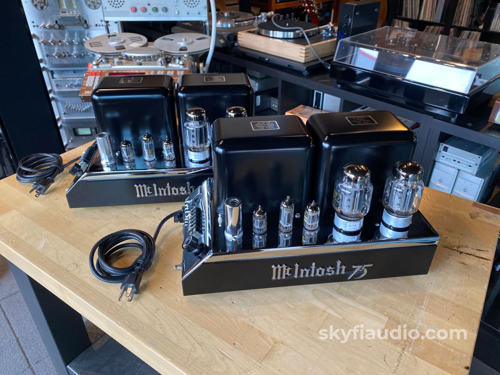 Mcintosh Mc75 Vintage And Restored Tube Monoblock Amps - 120 / 240V Capable Amplifier