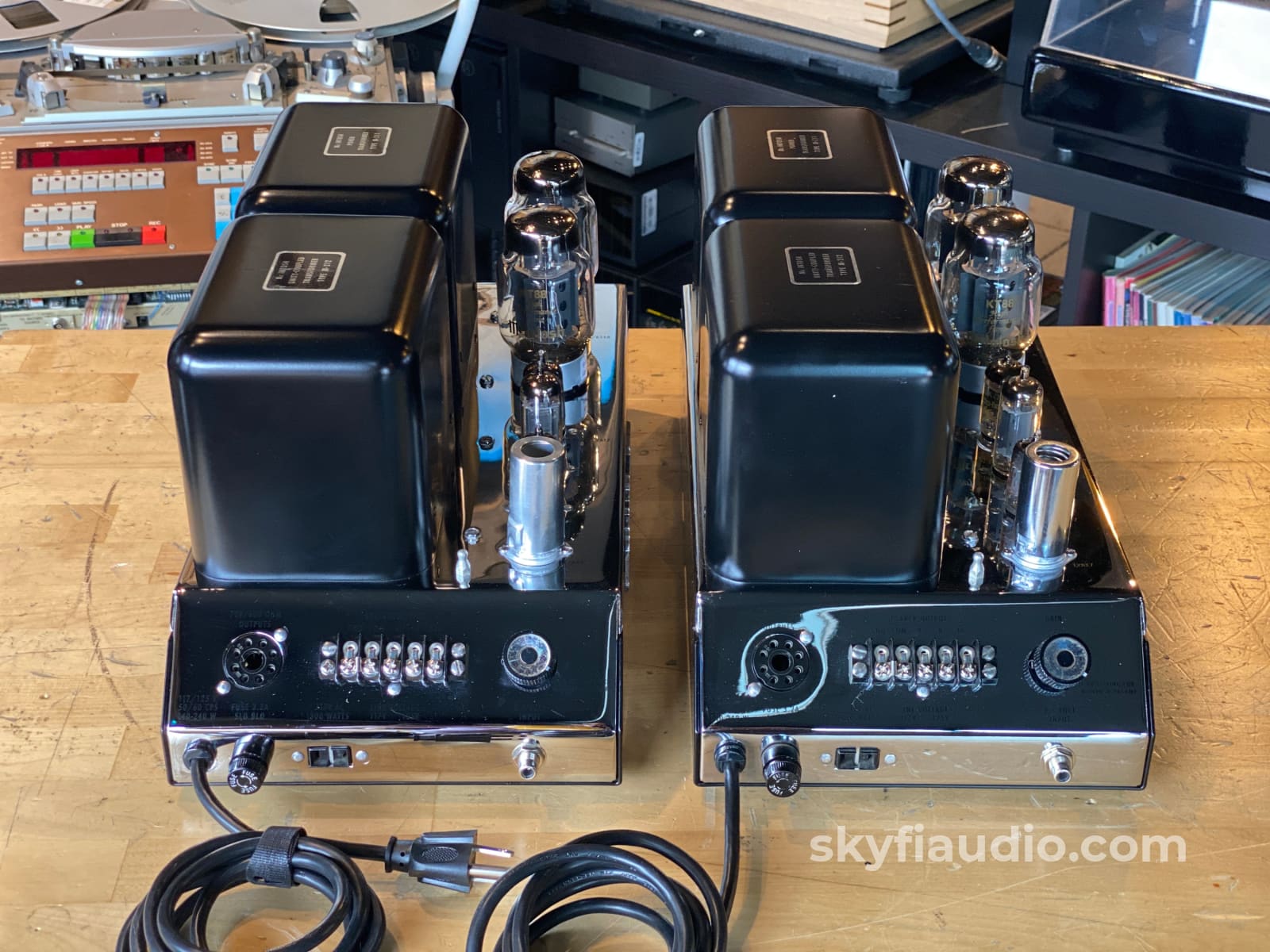 Mcintosh Mc75 Vintage And Restored Tube Monoblock Amps - 120 / 240V Capable Amplifier