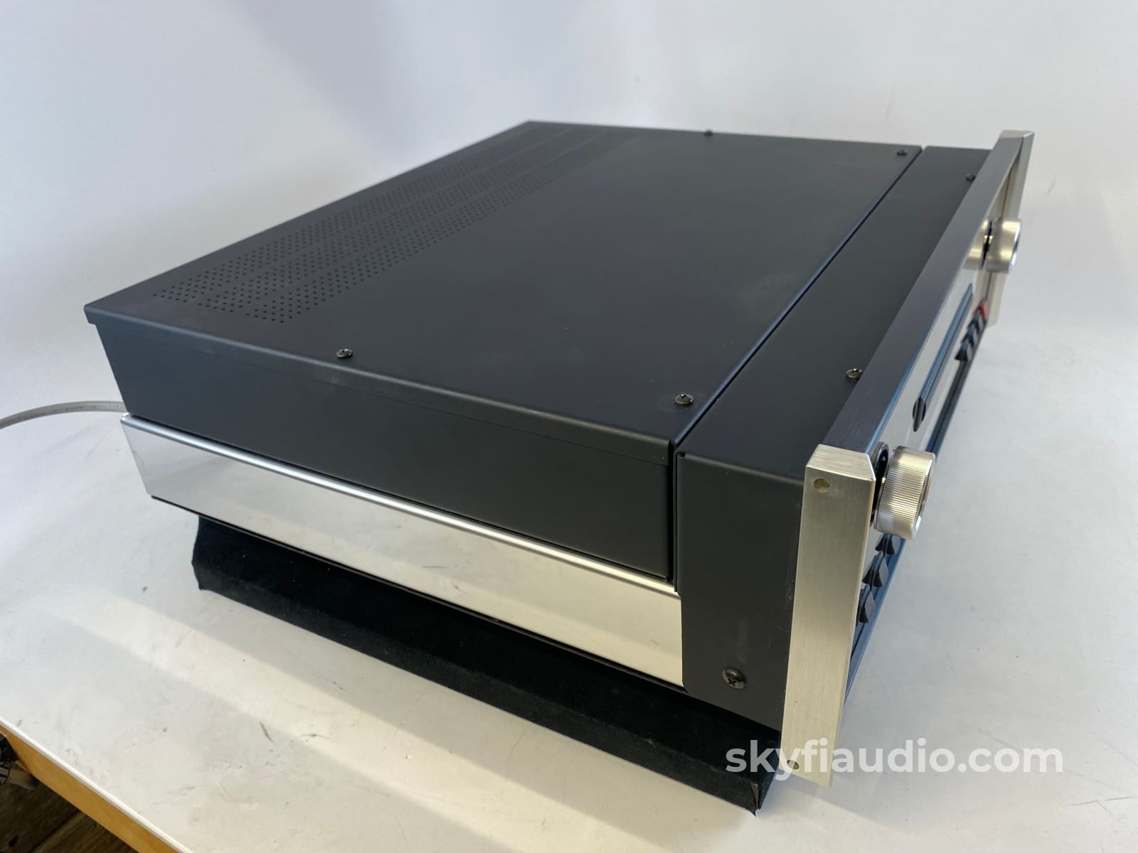 Mcintosh Mcd550 Sacd/Cd Player And Dac - Four 32-Bit/192Khz Dacs Per Channel! Cd + Digital