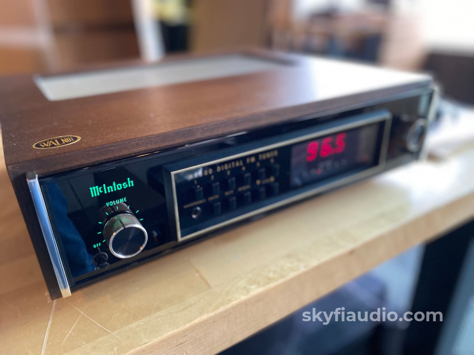 Mcintosh Mr500 Vintage Fm Tuner W/Wood Cabinet & Scan Remote - Survivor Condition