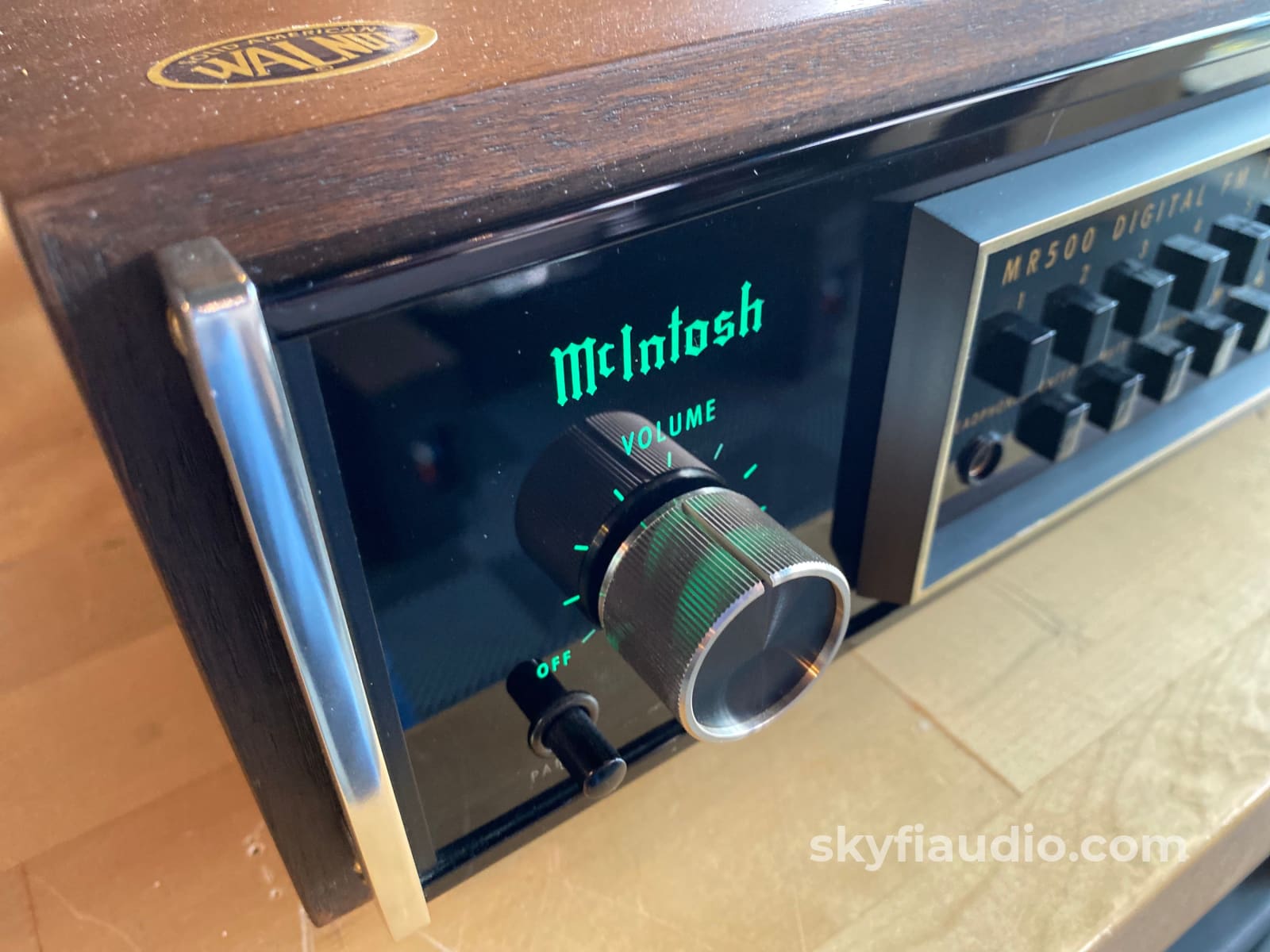Mcintosh Mr500 Vintage Fm Tuner W/Wood Cabinet & Scan Remote - Survivor Condition
