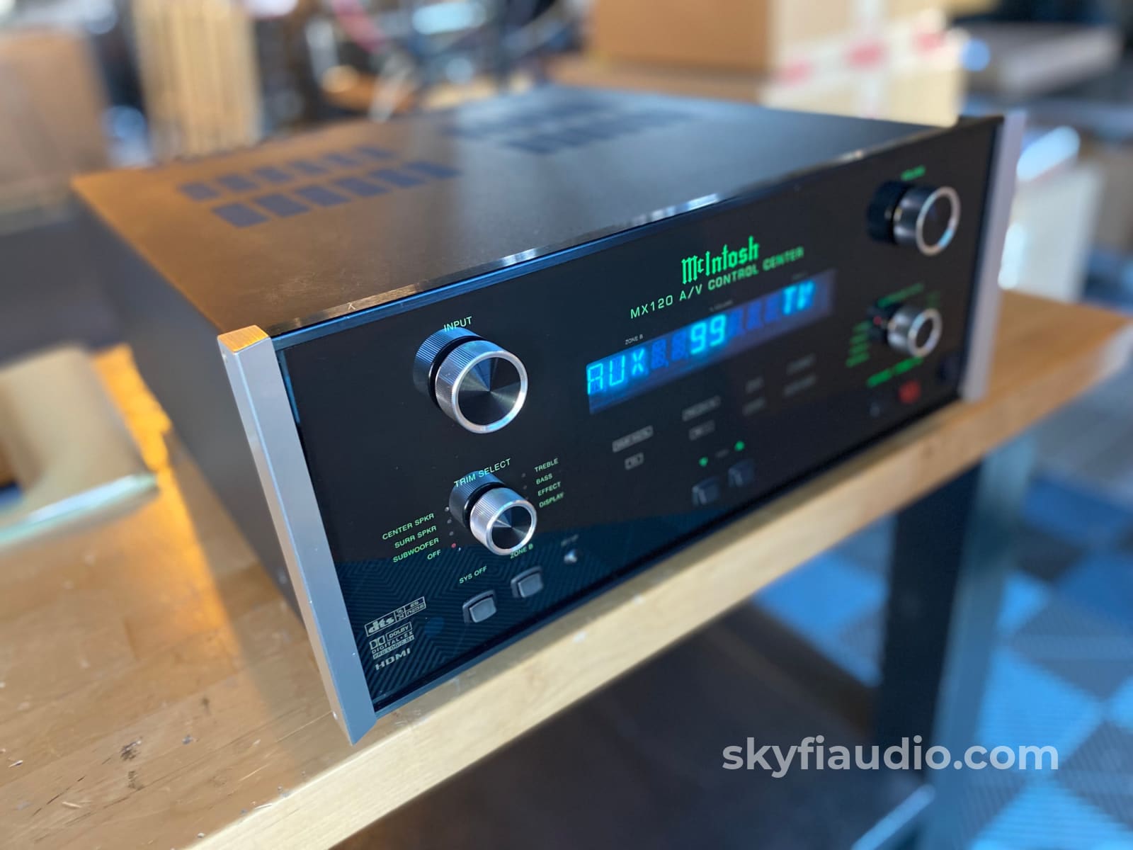 Mcintosh Mx120 Home Theater Processor W/Dolby Digital Dts-Hd Plus Phono Input Processor