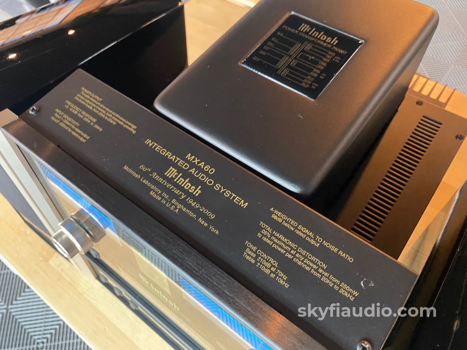 Mcintosh Mxa60 - All In One 60Th Anniversary Tube Stereo System