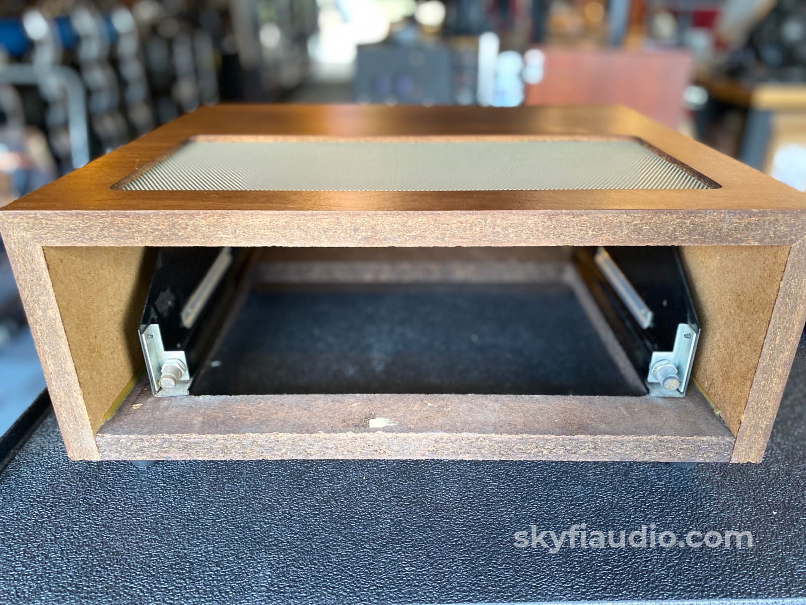 Mcintosh Wood Cabinet For 5 Components W/12 Deep Panloc Hardware (Mr80) Accessory