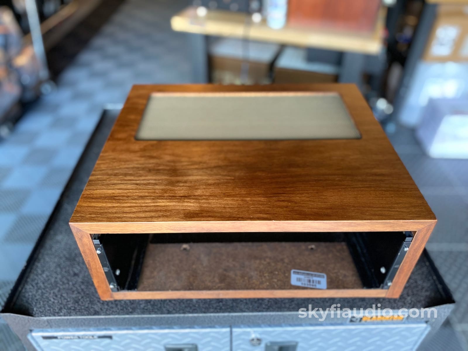 Mcintosh Wood Cabinet For 5 Components W/12 Deep Panloc Hardware (Mr80) Accessory