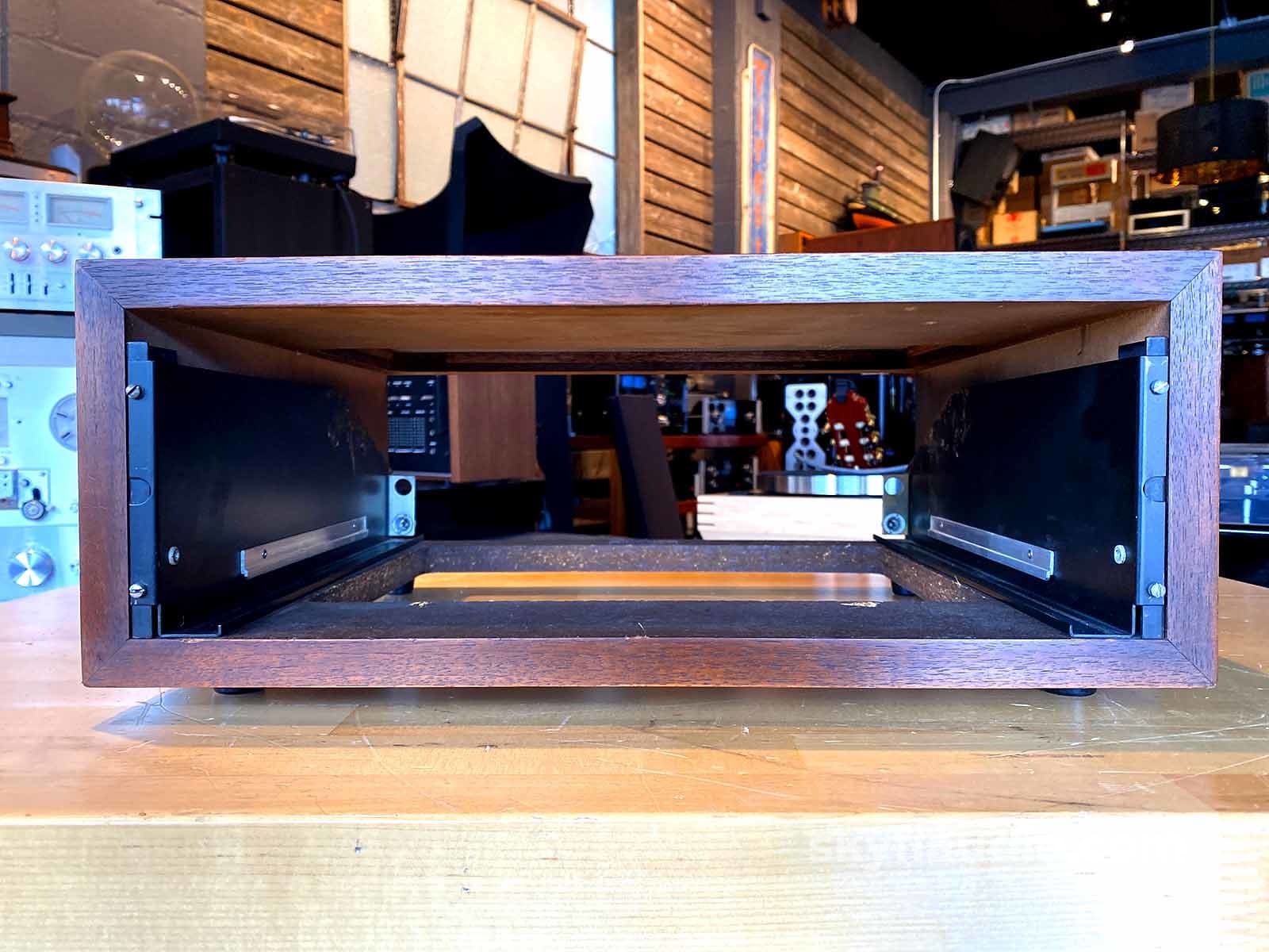 Mcintosh Wood Cabinet W/ 13.5 Panlocs For Mc2125 More Accessory