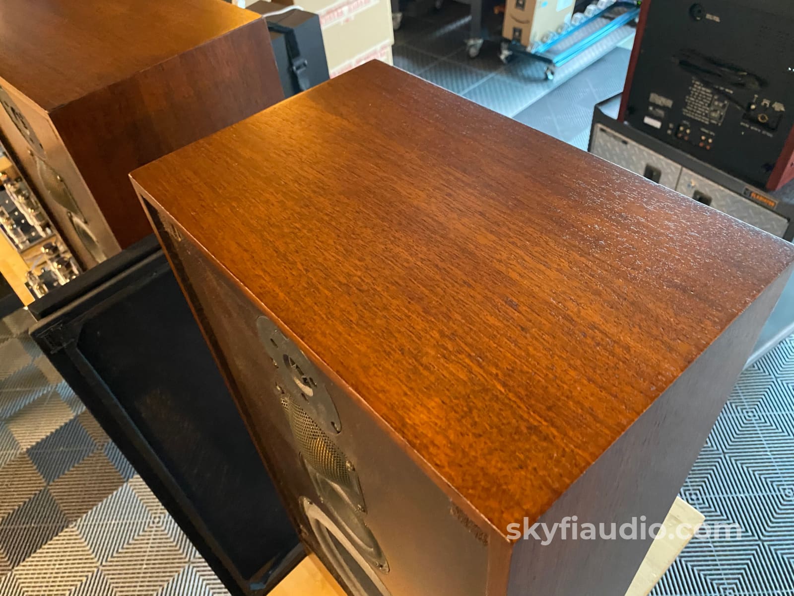 Mcintosh Xr14 Vintage 4-Way Isoplanar Radiator Speakers - Refurbished