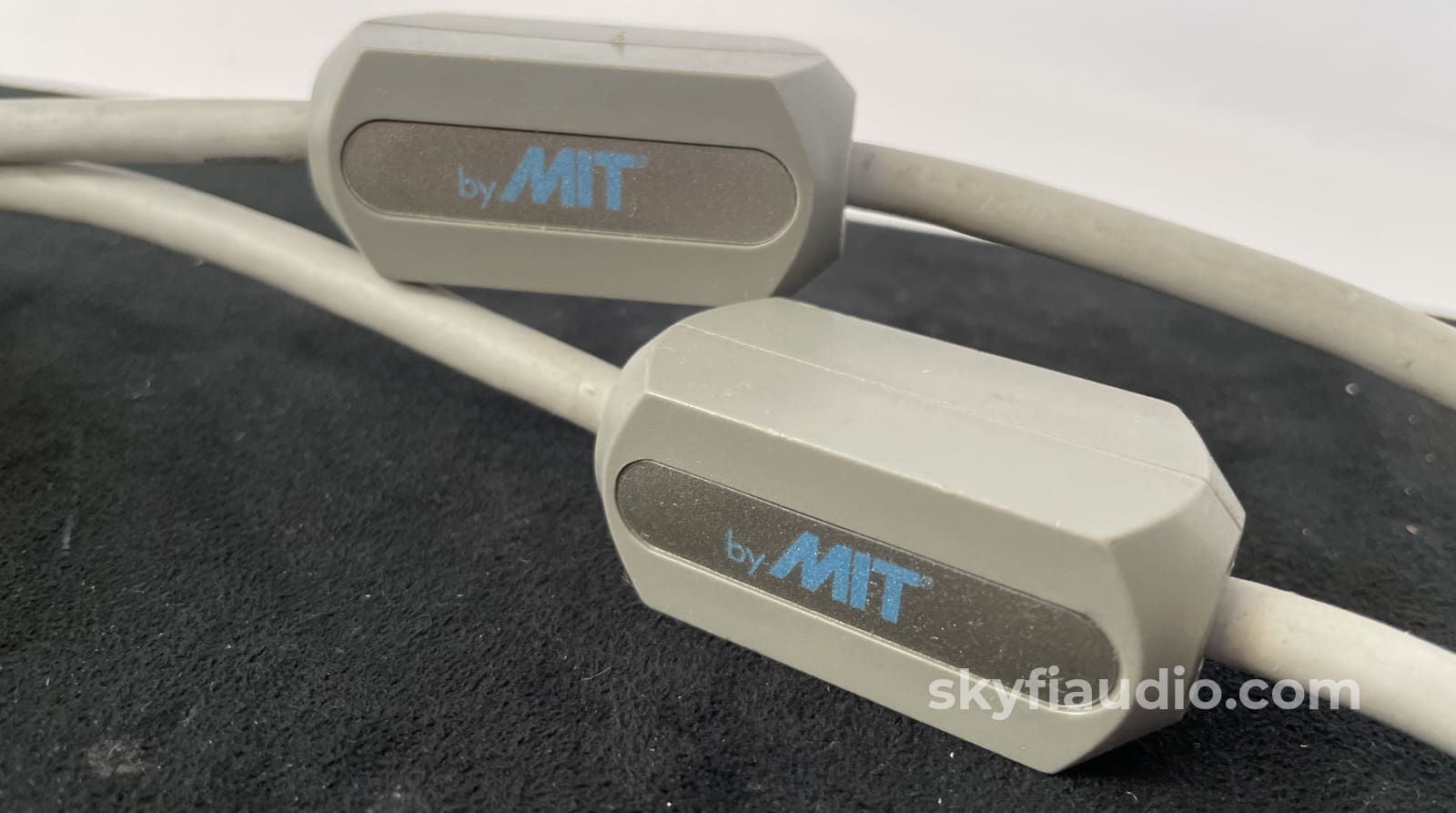 Mit Terminator 2 Rca Audio Cable - 2M Cables