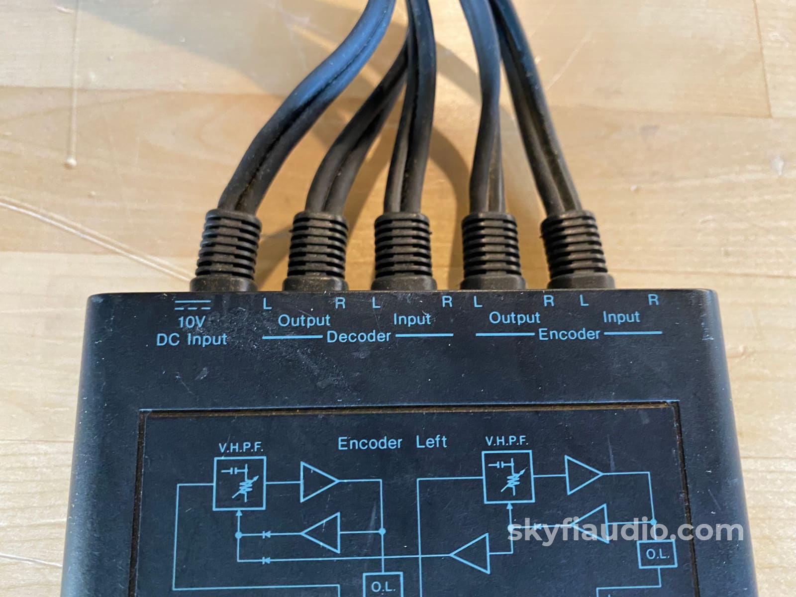 Nakamichi Nr-100 External Dolby C-Type Noise Reduction Processor - For 1000Zxl More Accessory