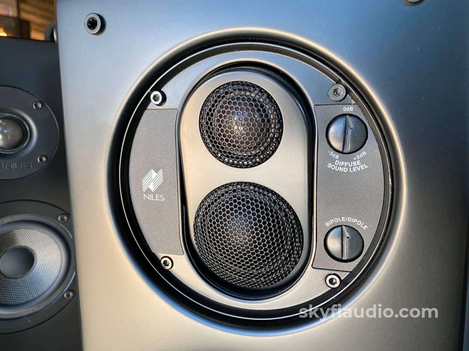 Niles Stagefront Pro770Fx - Surround Or Side Speakers