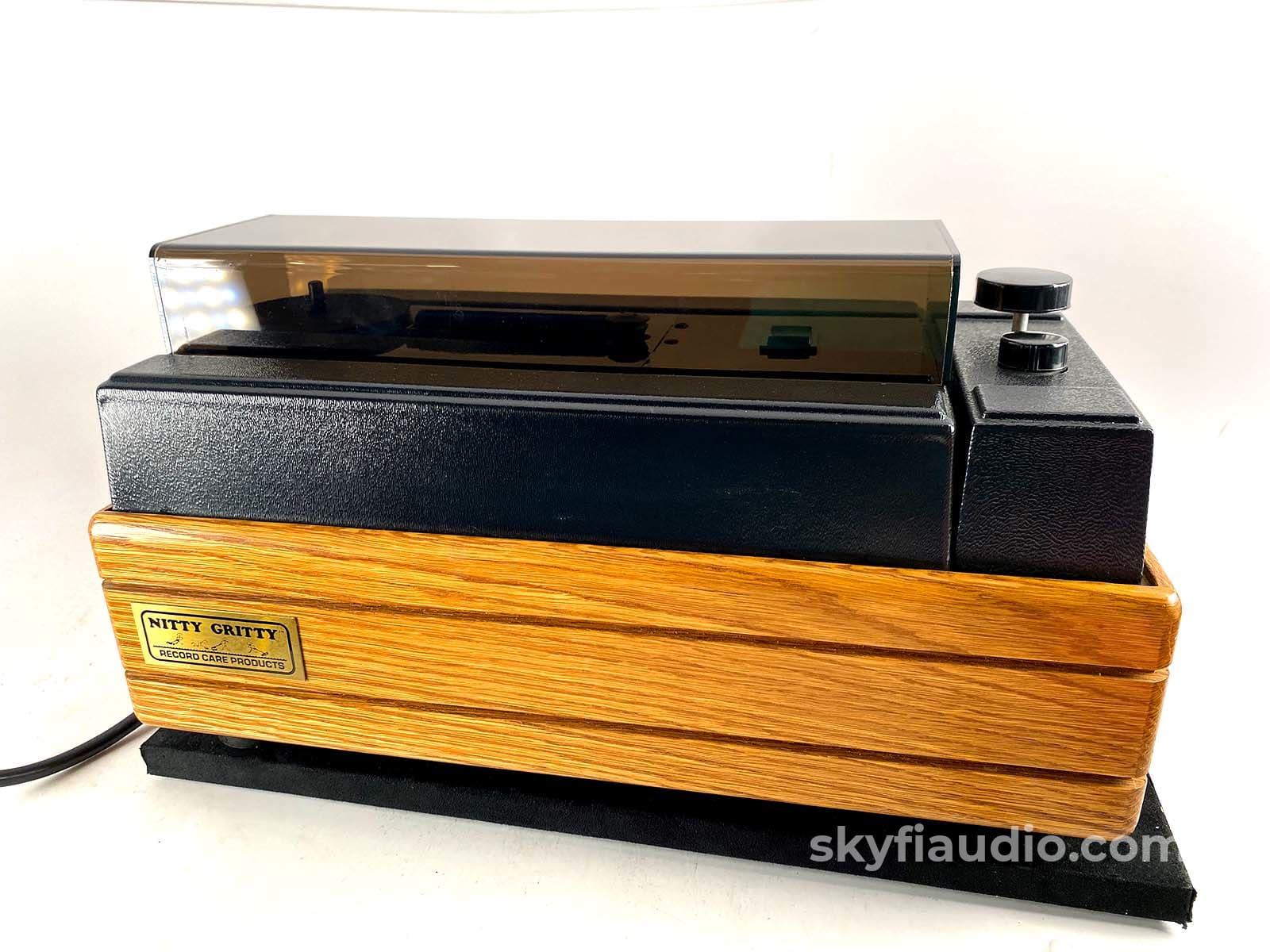 Nitty Gritty 2.5Fi Record Cleaner W/Solid Oak Cabinet Upgrade Accessory