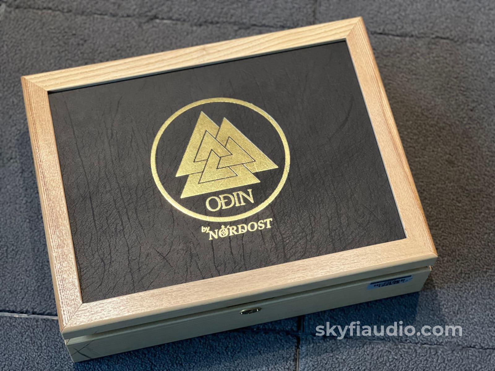 Nordost Odin Supreme Reference Pure Silver Speaker Cables - Like New In Original Wood Case 3.5M