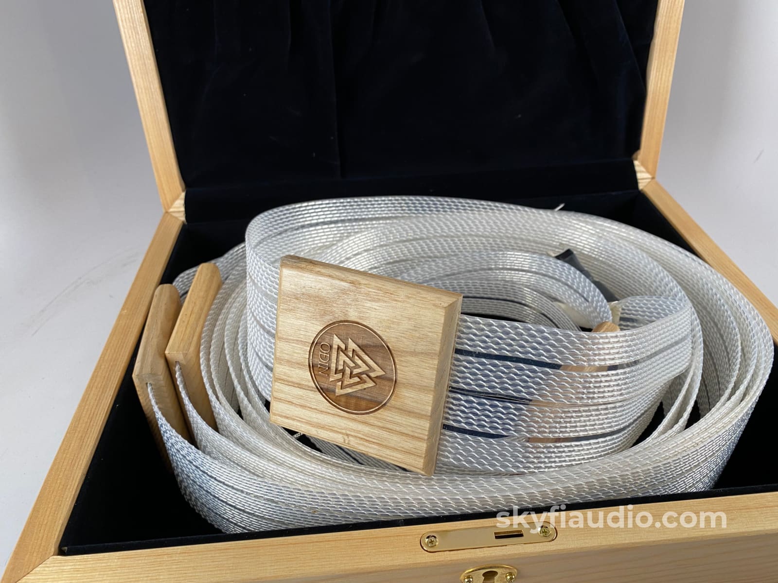 Nordost Odin Supreme Reference Pure Silver Speaker Cables - Like New In Original Wood Case 3.5M
