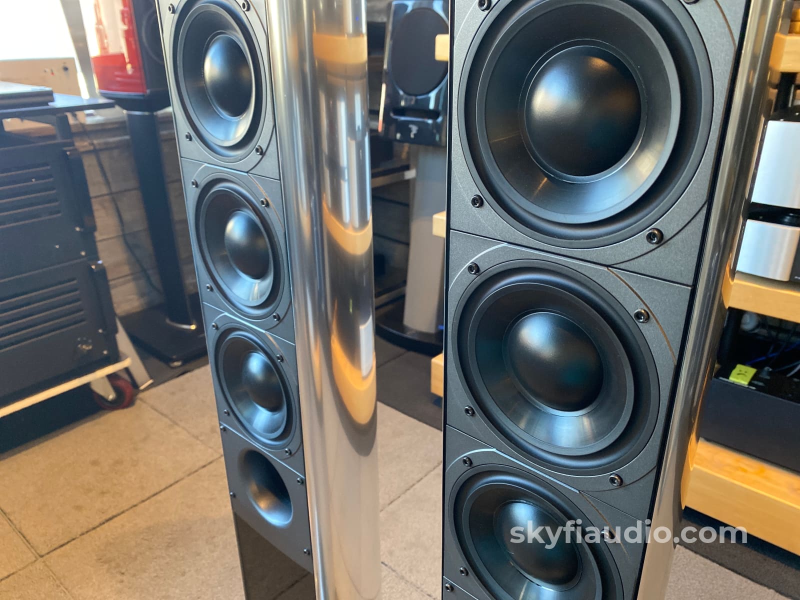 Paradigm Reference Millenia 300 Floorstanding Speakers - Striking Silver Finish