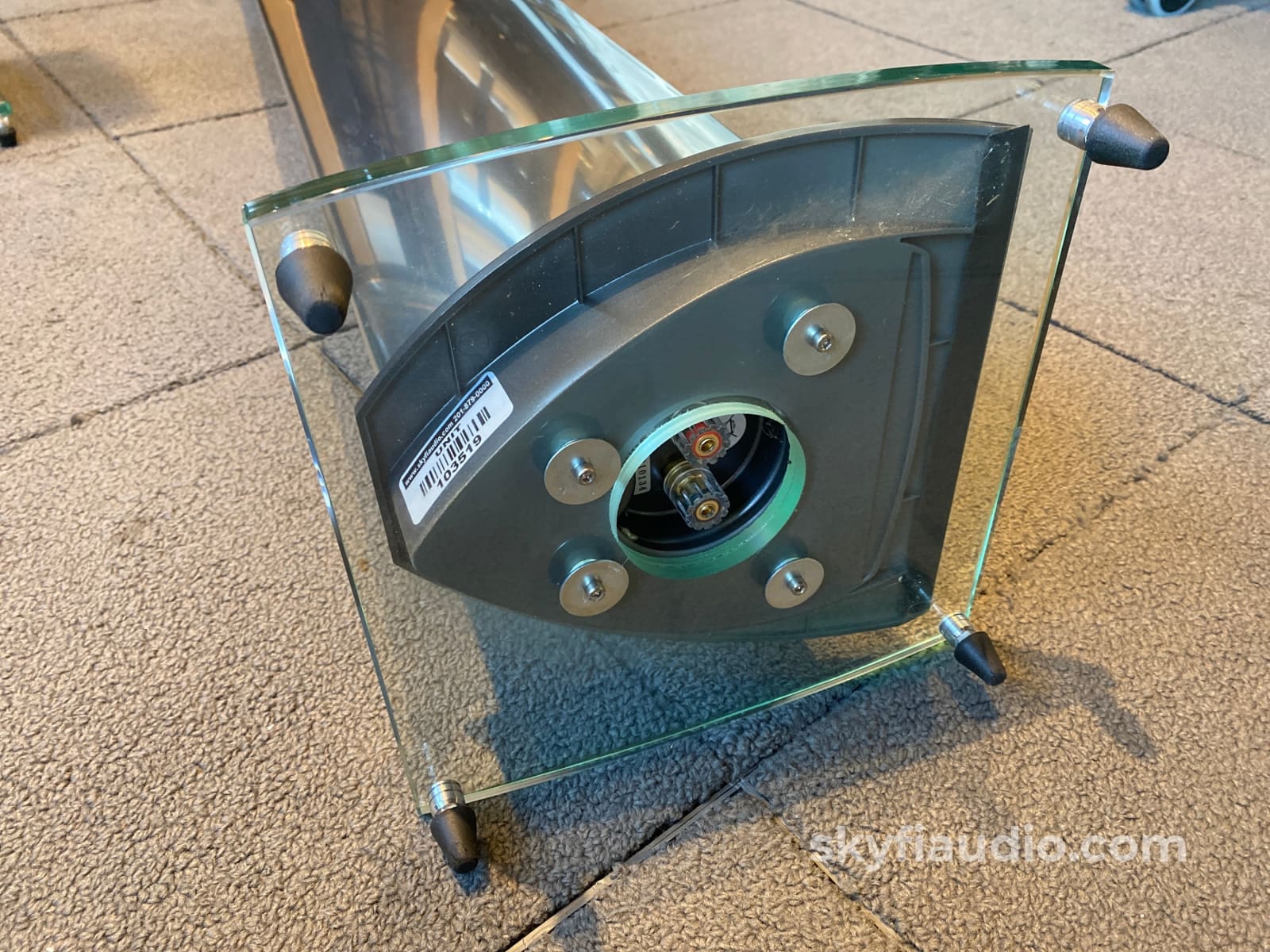 Paradigm Reference Millenia 300 Floorstanding Speakers - Striking Silver Finish