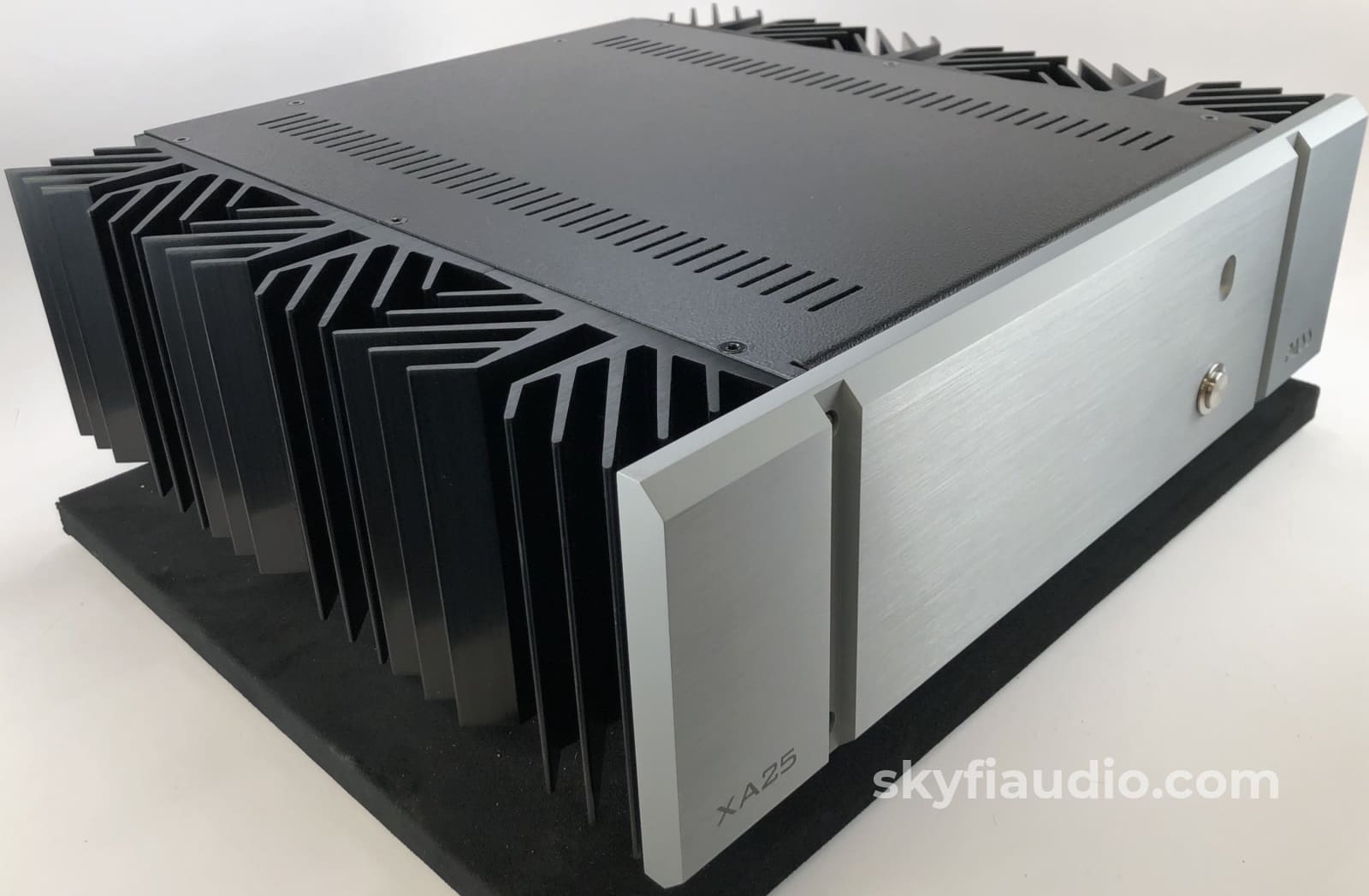 Pass Xa25 Class A Amplifier With 25 Glorious Watts