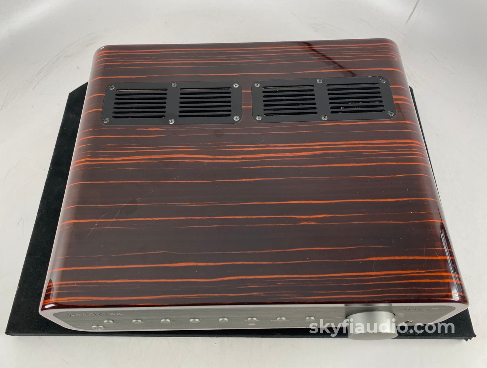 Peachtree Nova150 Integrated Amplifier With Reference Sabre Dac