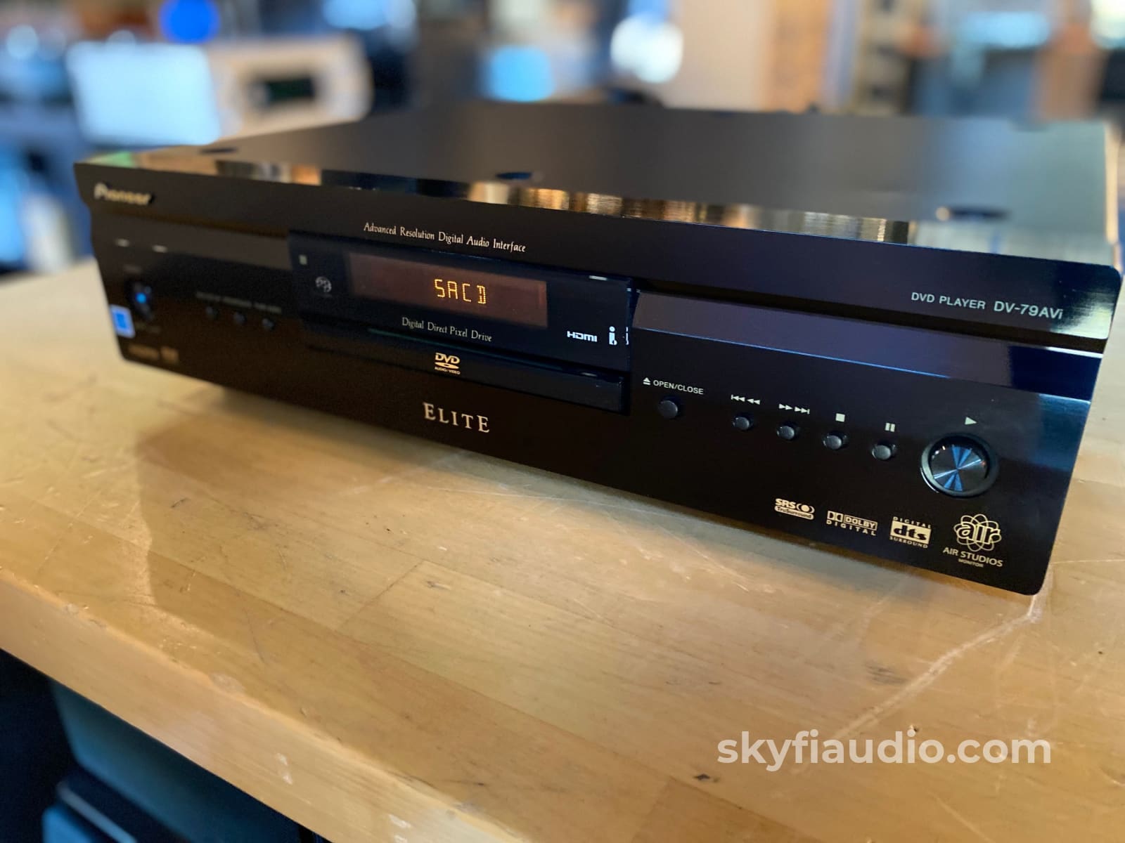 Pioneer Dv79Avi Multi-Format Playback Dvd Player With Video / Audio Sacd Mp3 Cd + Digital