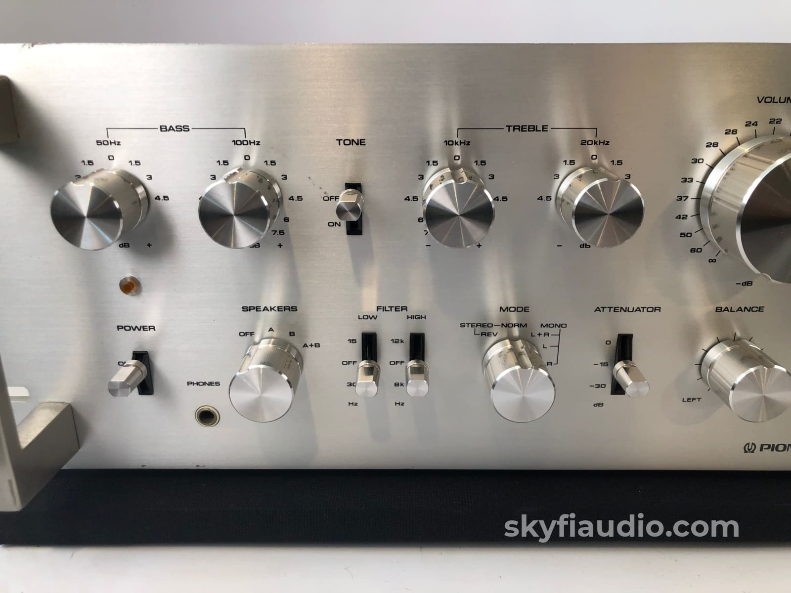 Pioneer Spec-1 Vintage Solid State Stereo Preamp With Phono - 110V/220V Version (A) Preamplifier