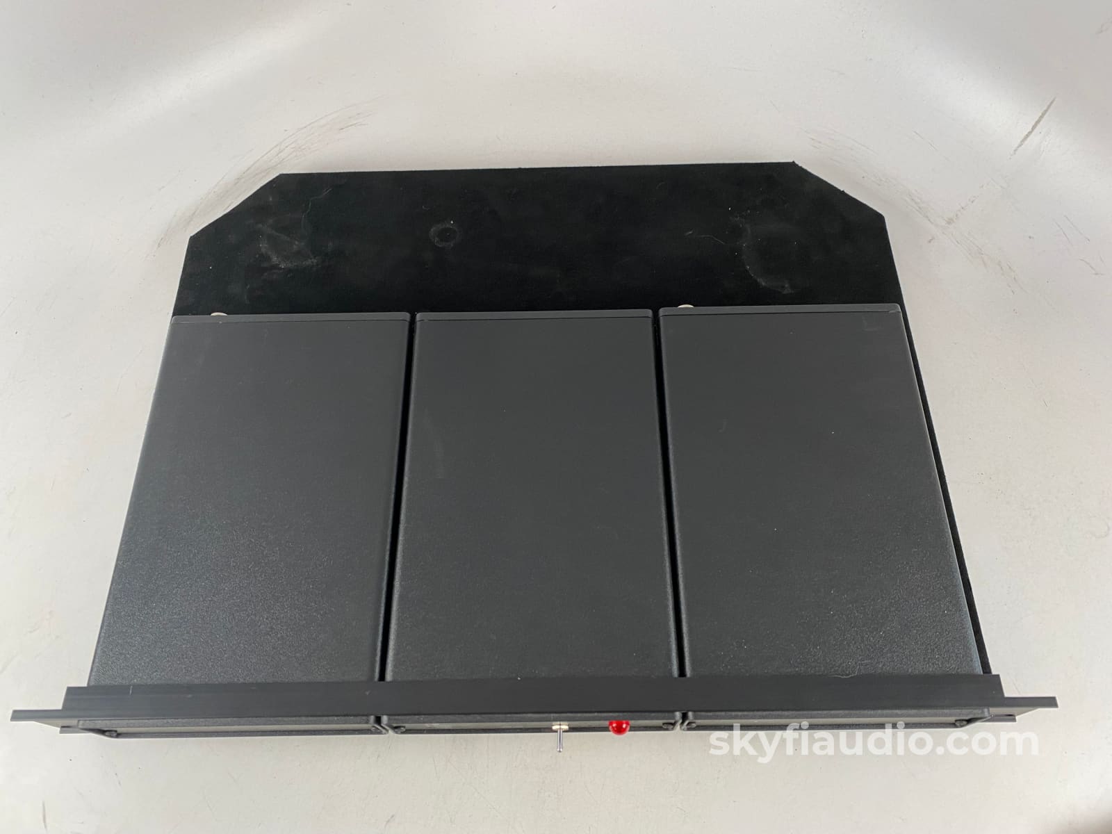 Placette Audio Passive Line Stage - Relay Controlled Stepped Attenuator / Selector Preamplifier
