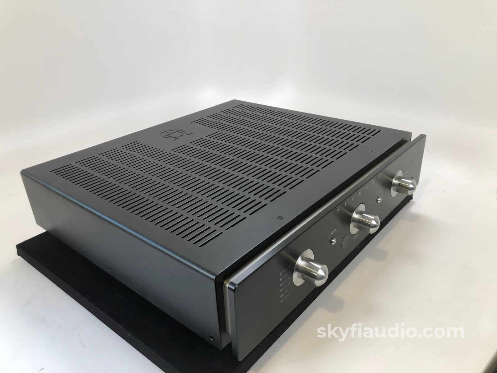 Primare I30 Integrated Solid State Amplifier With Remote