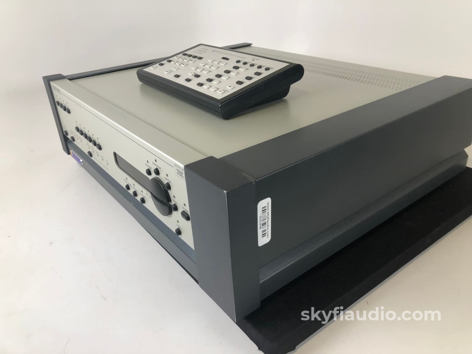 Proceed By Mark Levinson Pav Theater Processor / Stereo Preamp Preamplifier