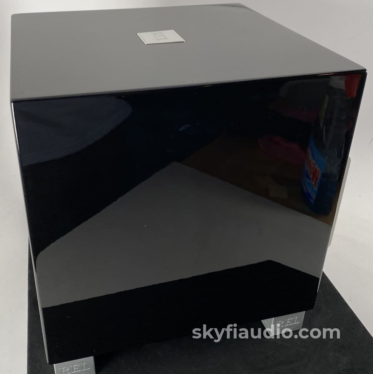 Rel Acoustics T/5I - Compact And Powered Down-Firing 8 Subwoofer Speakers