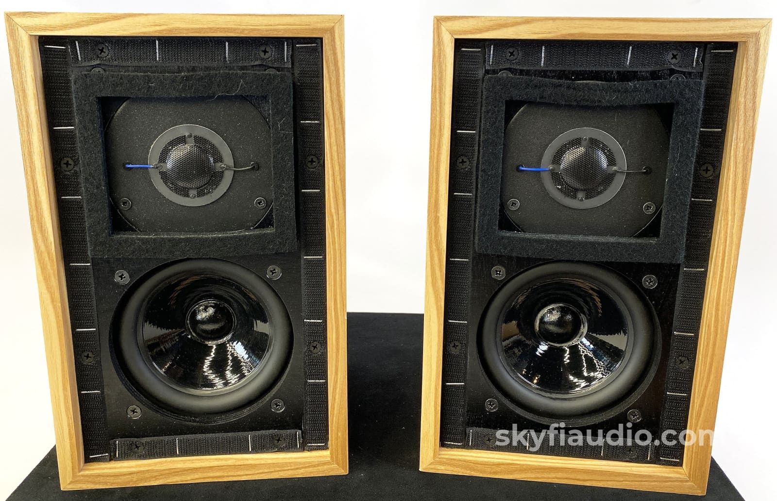 Rogers LS3/5A BBC Bookshelf Speakers - MINT Reissue - Made in the UK