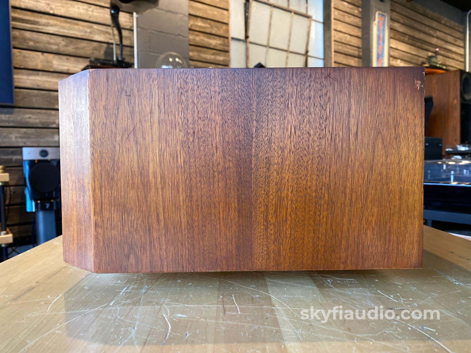 Sae 4 Piece Vintage System In Wood Cabinets - Wow!