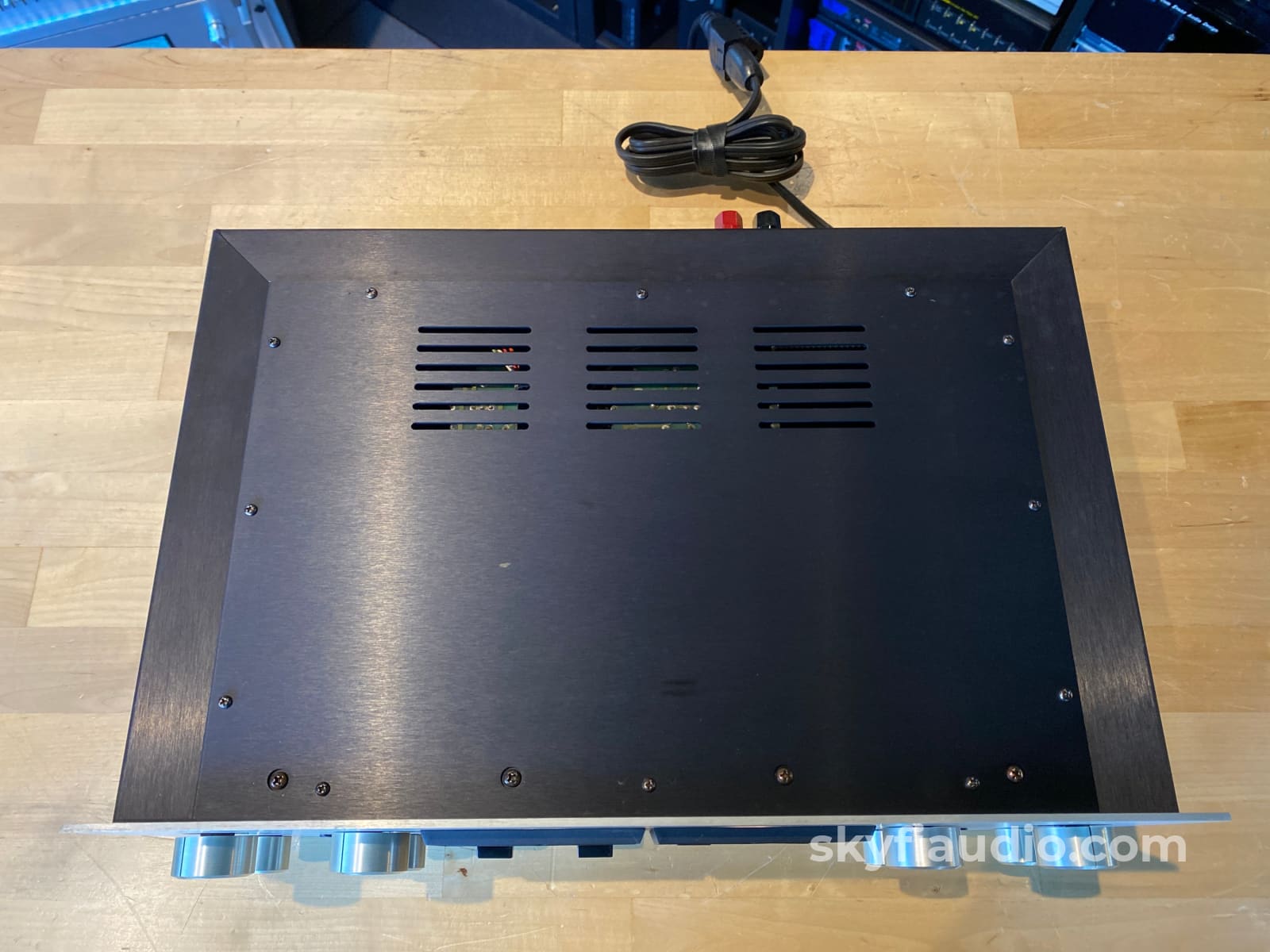 Sae 4 Piece Vintage System In Wood Cabinets - Wow!