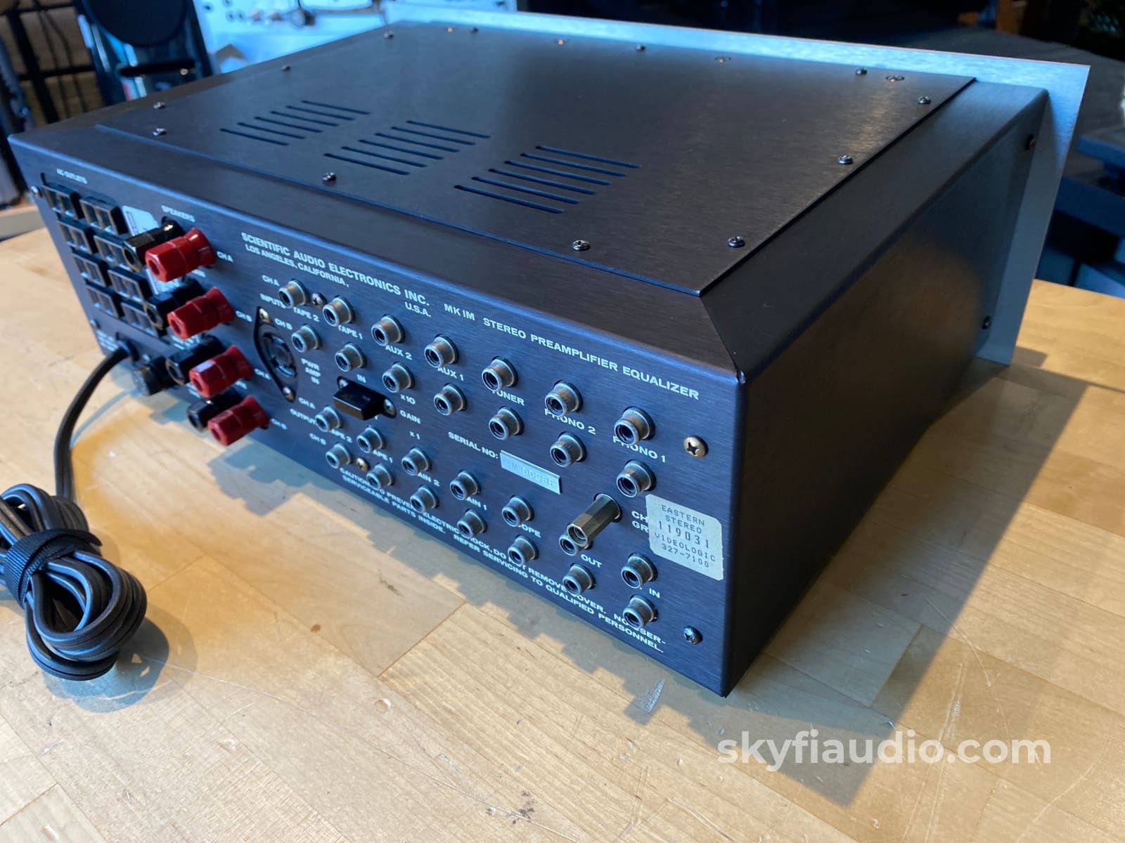 Sae 4 Piece Vintage System In Wood Cabinets - Wow!