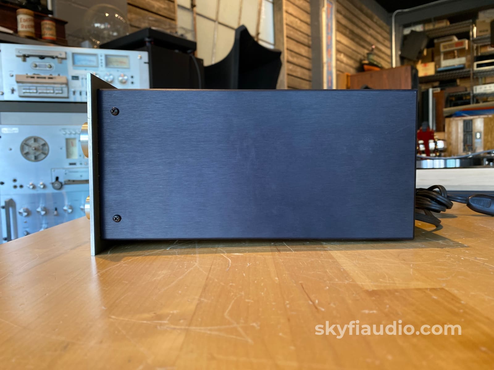 Sae 4 Piece Vintage System In Wood Cabinets - Wow!