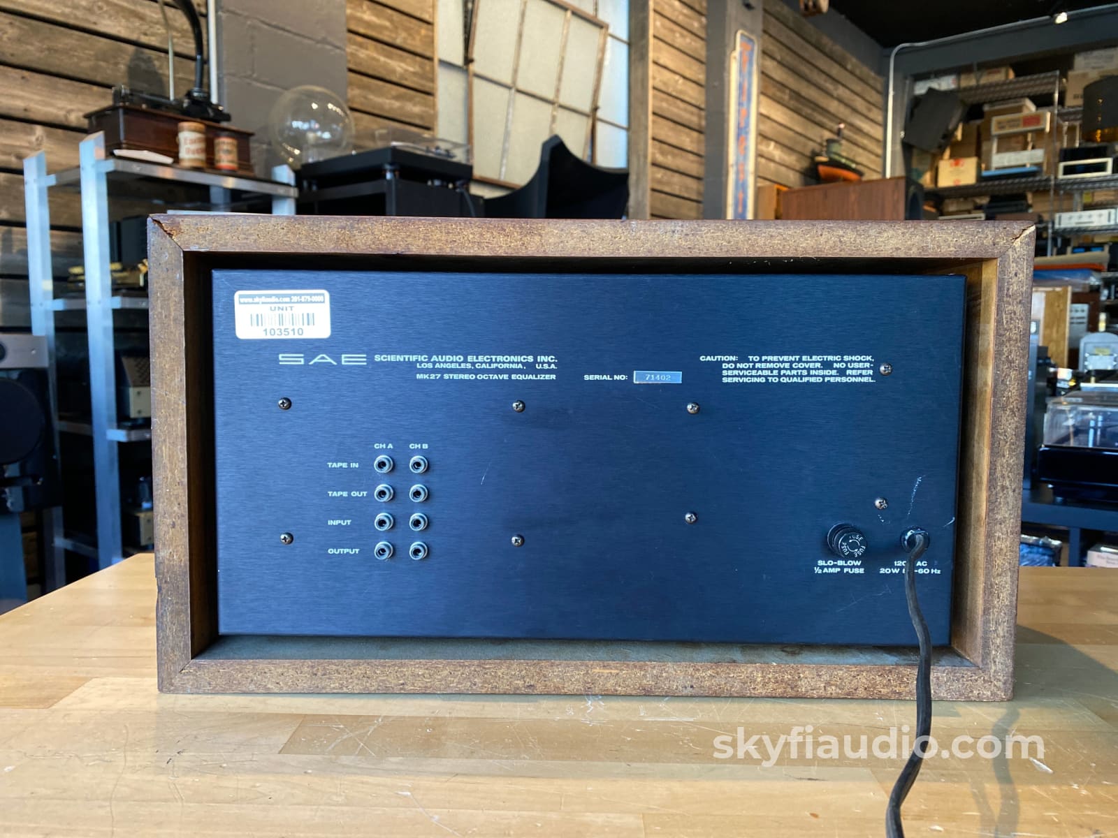 Sae 4 Piece Vintage System In Wood Cabinets - Wow!